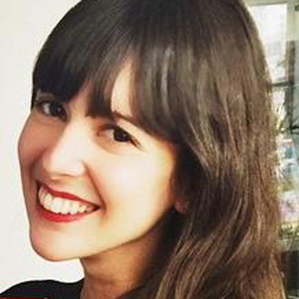Helô Oliveira
