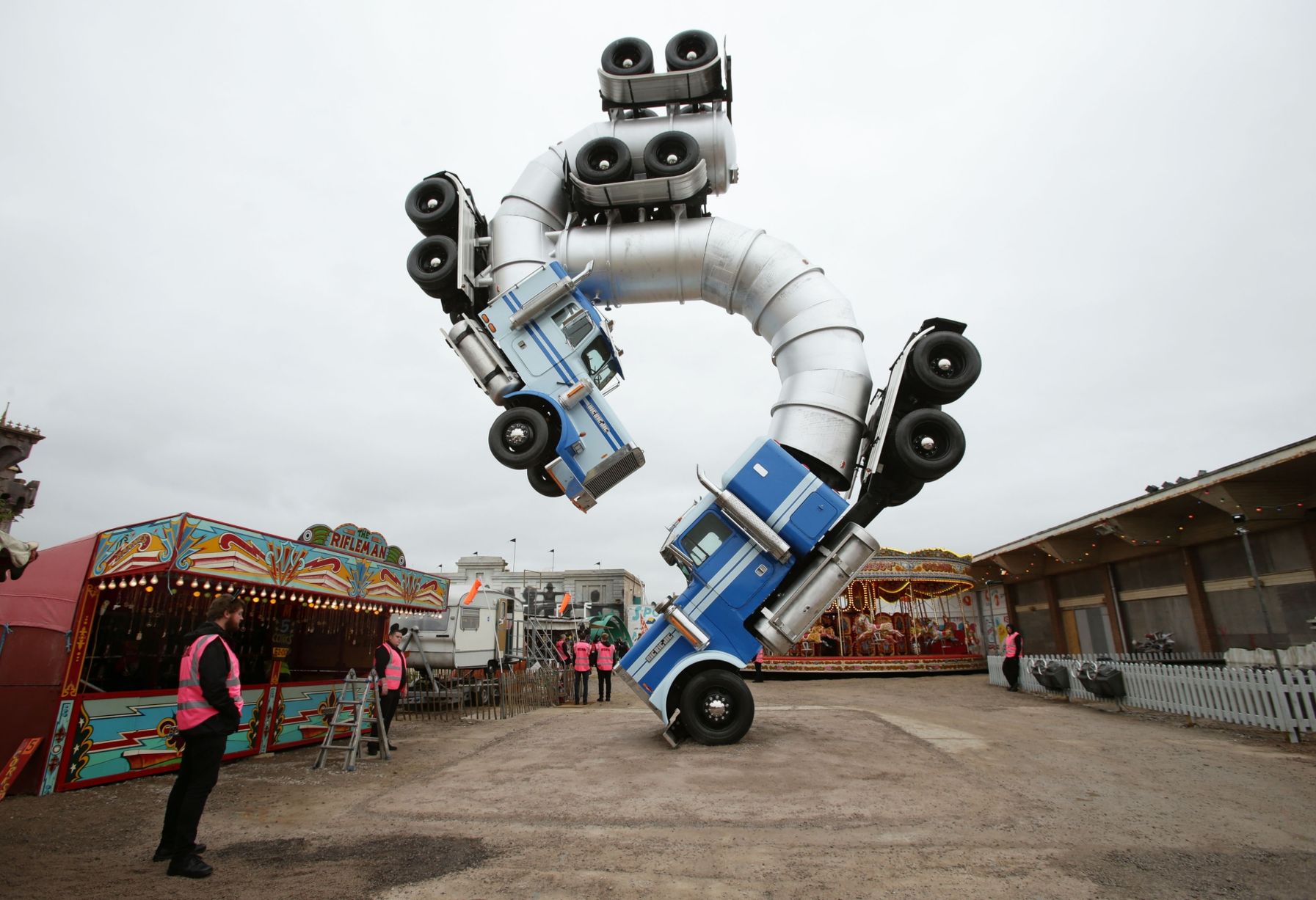 Dismaland3