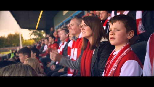 Confira o novo comercial da KFC UK intitulado “fãs” criado pela BBH London