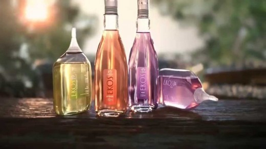 Taterka assina campanha de frasco de perfume 100% reciclado da Natura