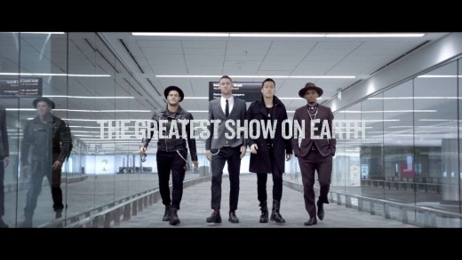 Em campanha criada pela Africa, Budweiser mostra “O maior show da terra”, com os jogadores Hulk, Samuel Eto’o , Gary Cahill e Maya Yoshida.