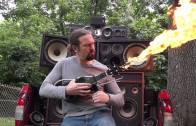 Inspirado em Mad Max: faça o seu próprio ukulele com lança-chamas
