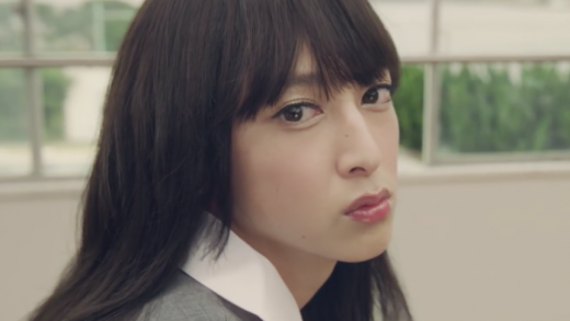 Japoneses mostram o “estranho” poder do make up