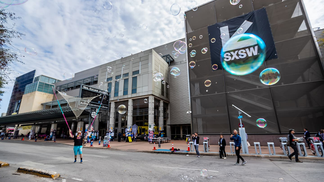 ME LIMITO A 2 PALESTRAS POR DIA NO SXSW…AHN? por Camila Jin Ahn